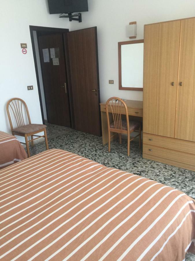 Hotel Margherita Sottomarina Exterior foto