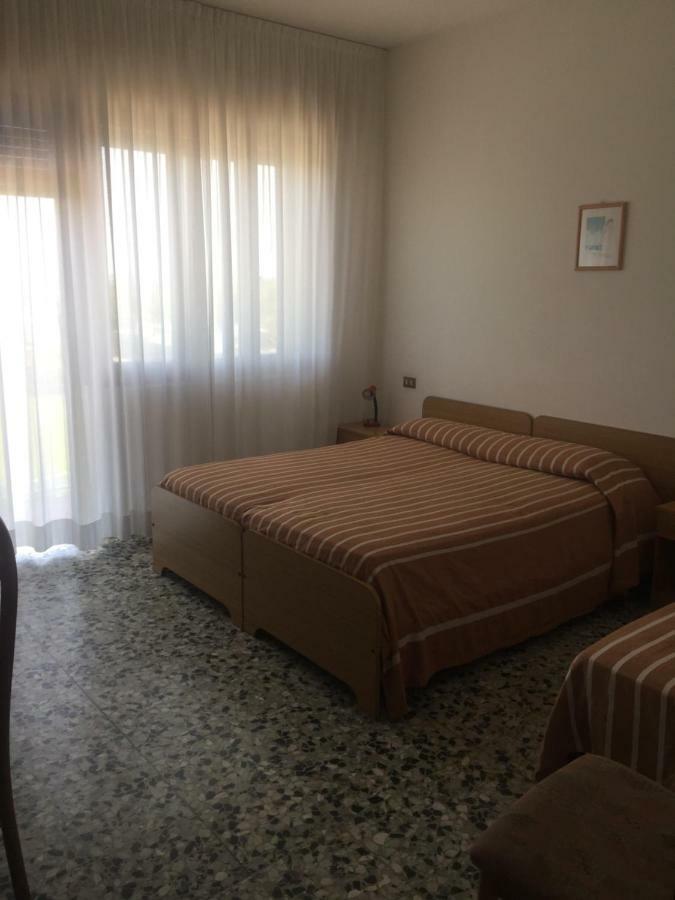 Hotel Margherita Sottomarina Exterior foto
